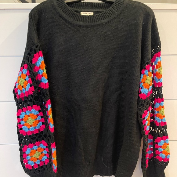 Sweater w/ Crochet Detail - Picture 3 of 4